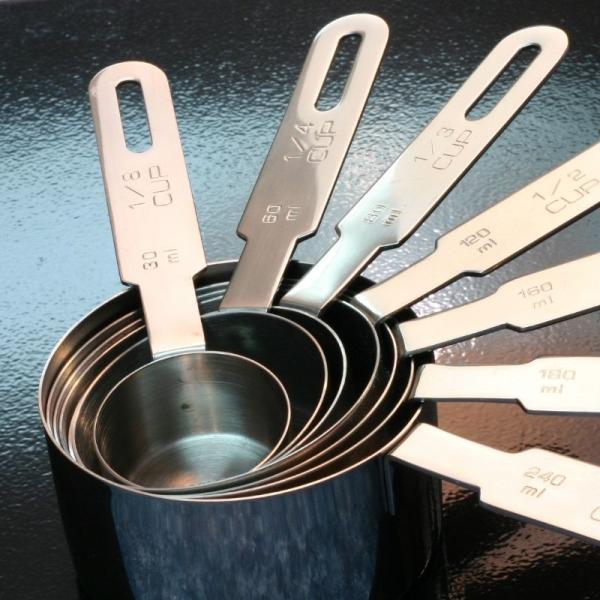 Measuring Cups & Spoons
